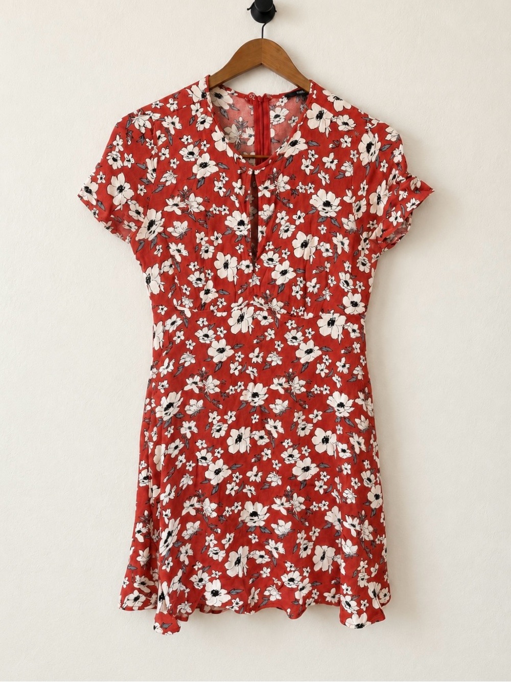 Forever 21 Red Floral Fit & Flare Mini Dress Size Medium